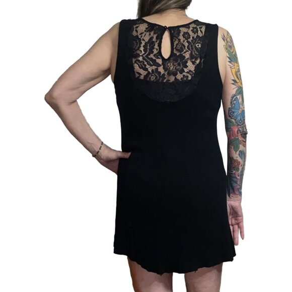Sz.L*Hype*Black Crinkly Mini Dress--Lacy Neckline--Key Hole - Picture 2 of 8